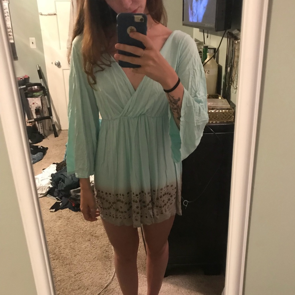 Nordstrom V neck beach cover up. Size xs.